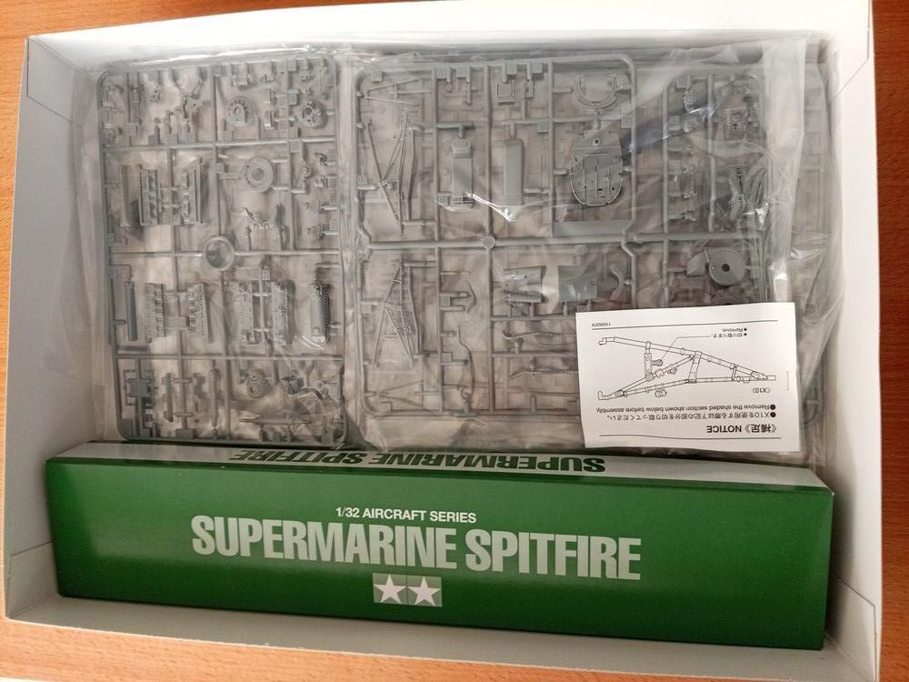 SUPERMARINE SPITFIRE Mk.IXc 1/32 TAMIYA Jeux / jouets