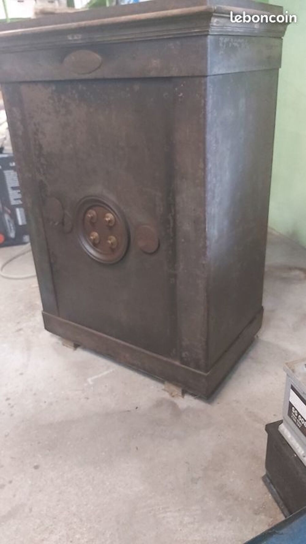 Coffre fort Vallet fin XIX&egrave; si&egrave;cle Meubles