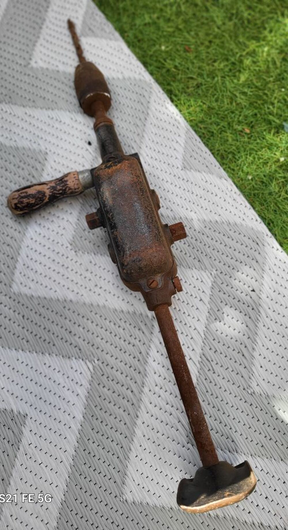 Ancienne chignole Peugeot num&eacute;rot&eacute; Bricolage