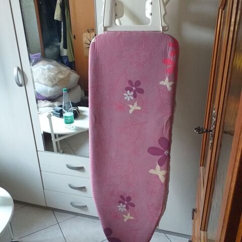 Planche � repasser avec housse 
35 Peypin (13)
