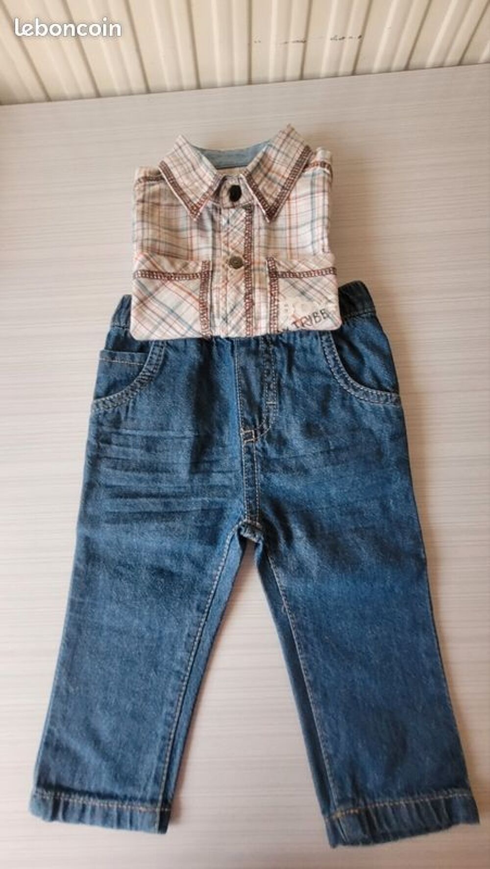 Lot v&ecirc;tements b&eacute;b&eacute; 6/9 mois Puériculture