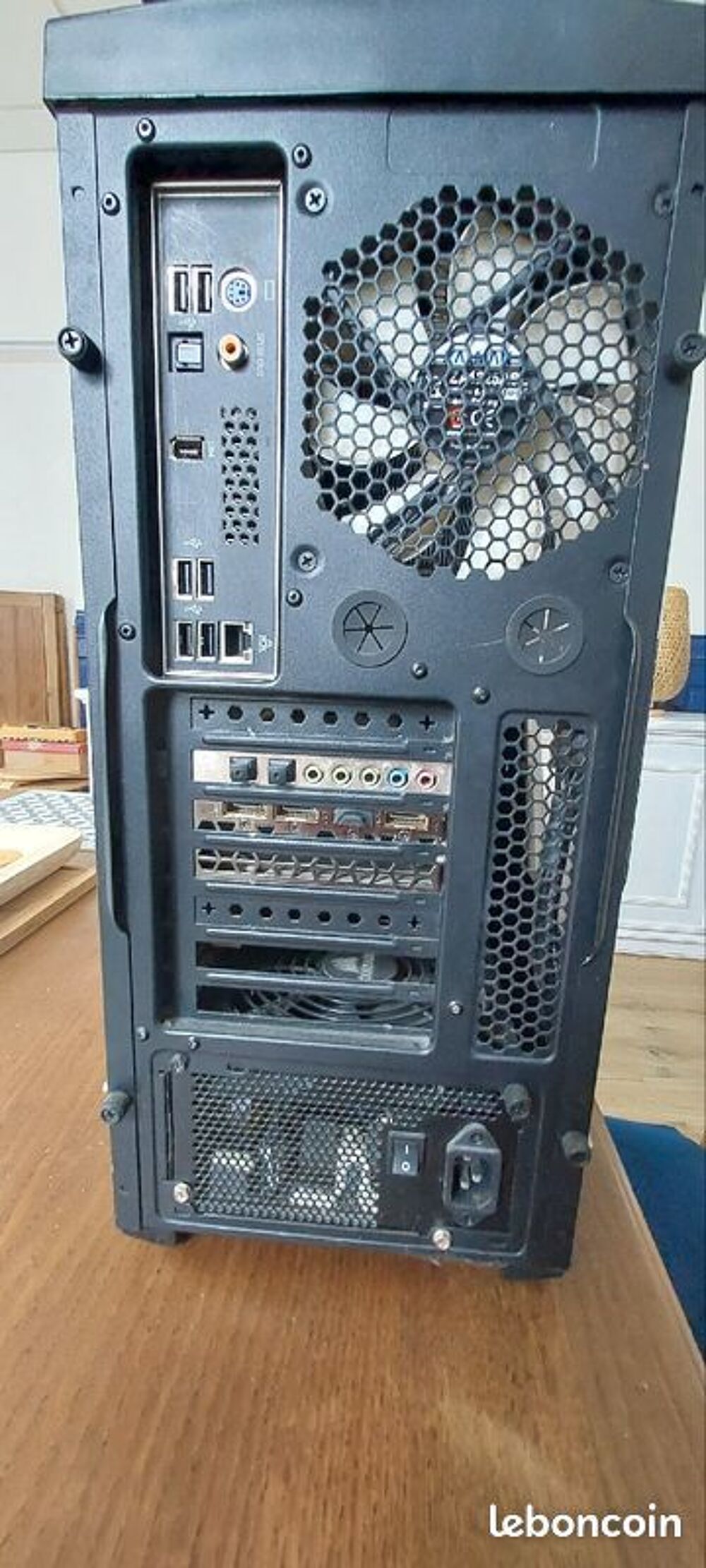 Tour PC gamer Matériel informatique