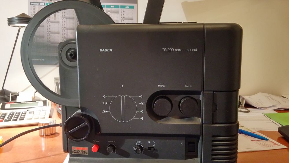 PROJECTEUR SUPER 8 SONORE Photos/Video/TV