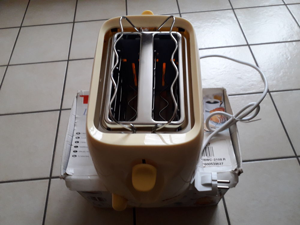 GRILLE PAIN - TEFAL DELFINI RECHAUFFE PETITS PAINS . Electroménager