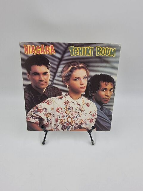 Vinyle 45 tours Niagara : Tchiki Boum avec fourreau 2 Vulbens (74)