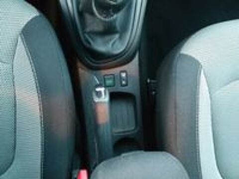 Captur dCi 90 Energy S&S eco&sup2; Zen 2013 occasion 42170 Saint-Just-Saint-Rambert