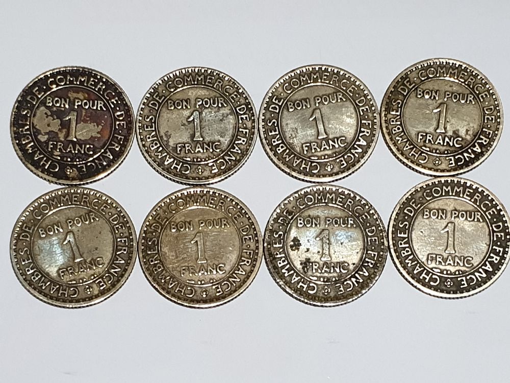 Lot de 8 pi&egrave;ces Chambre de Commerce 