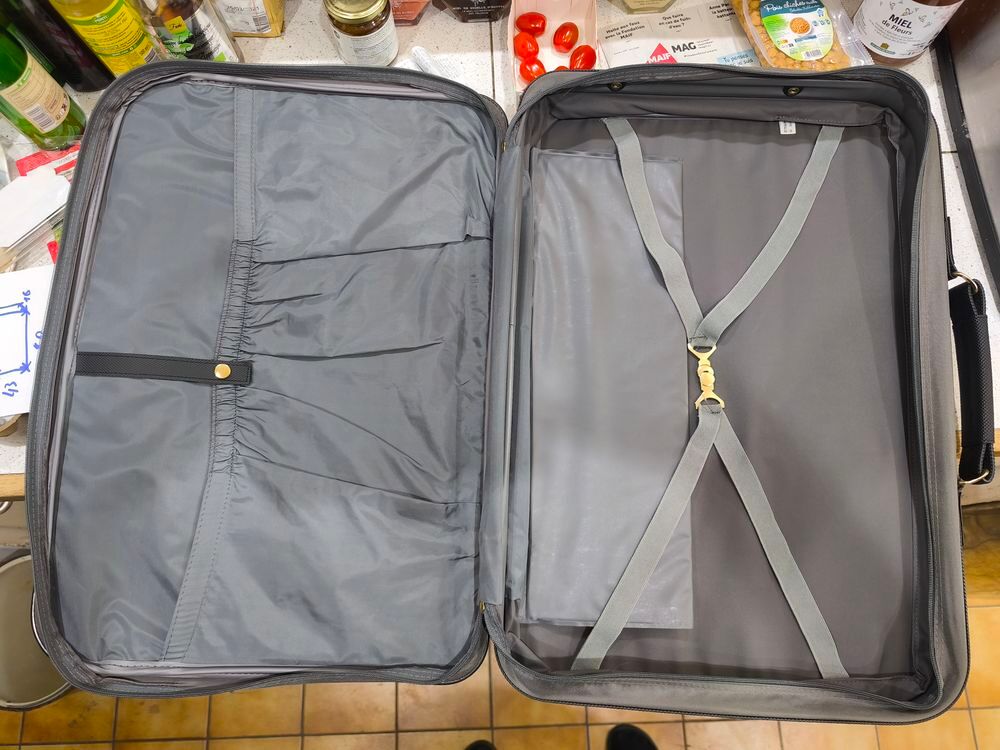 Mixte et tr&egrave;s pratique et solide attach&eacute;-case Valise Maroquinerie
