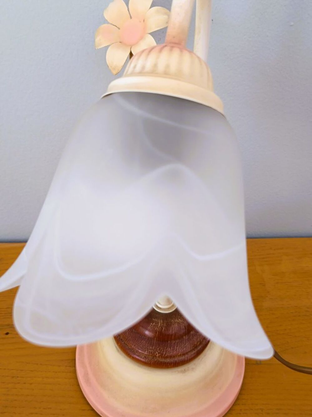 Lampe &agrave; poser tulipe Mathias Décoration