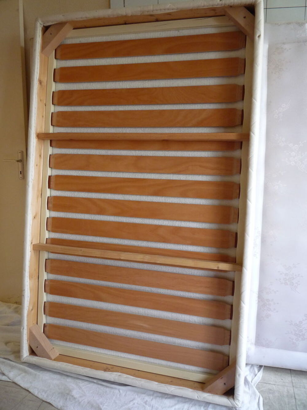 Sommier tapissier /matelas/Simmons/Ep&eacute;da/Tr&eacute;ca Meubles