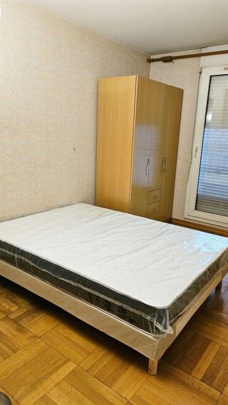  Appartement à louer 3 pièces 67 m²