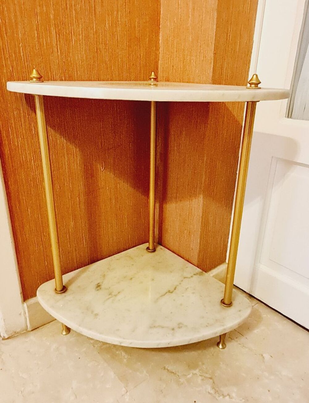 CONSOLE D'ANGLE EN MARBRE
Meubles