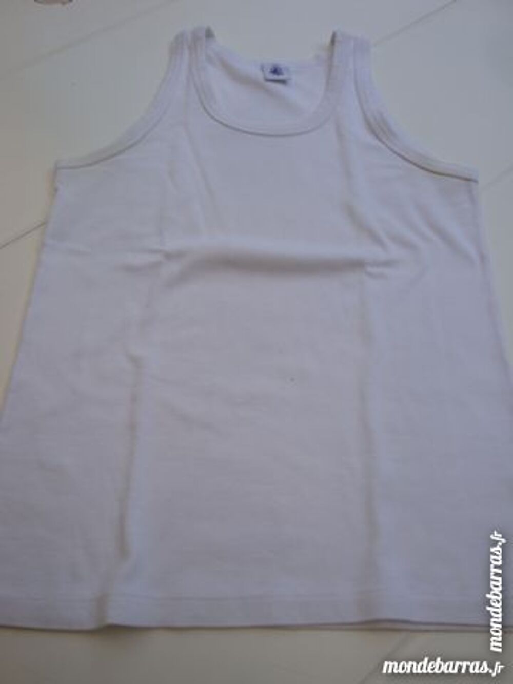 Haut blanc style marcel marque PETIT BATEAU Vêtements