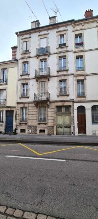  Appartement à louer 3 pièces 61 m²