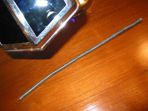 Pi�ce de LAMPE PIROUETT. 1 ressort guide c�ble en l'�tat, br 12 Marseille 13 (13)