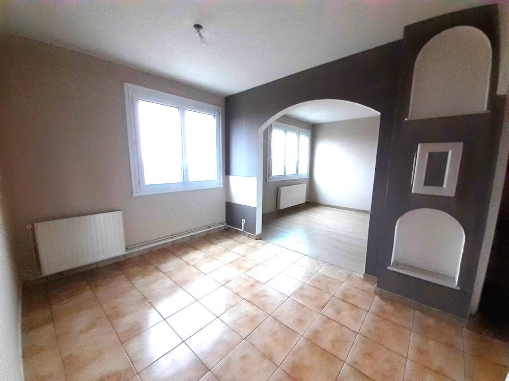 Appartement 5 pièces 90 m² · à Corbas · 90 m² · 185 000 €