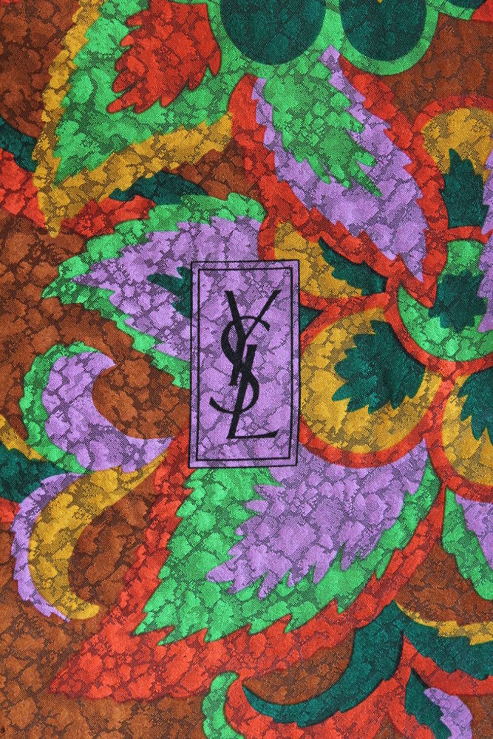Foulard soie damass&eacute;e YVES SAINT LAURENT cuivre et or Vêtements