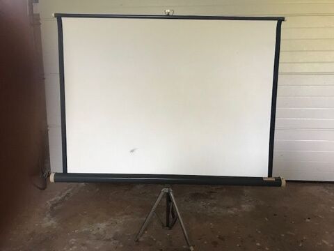 ecran de cinema ou photo portable 25 Fr�jeville (81)