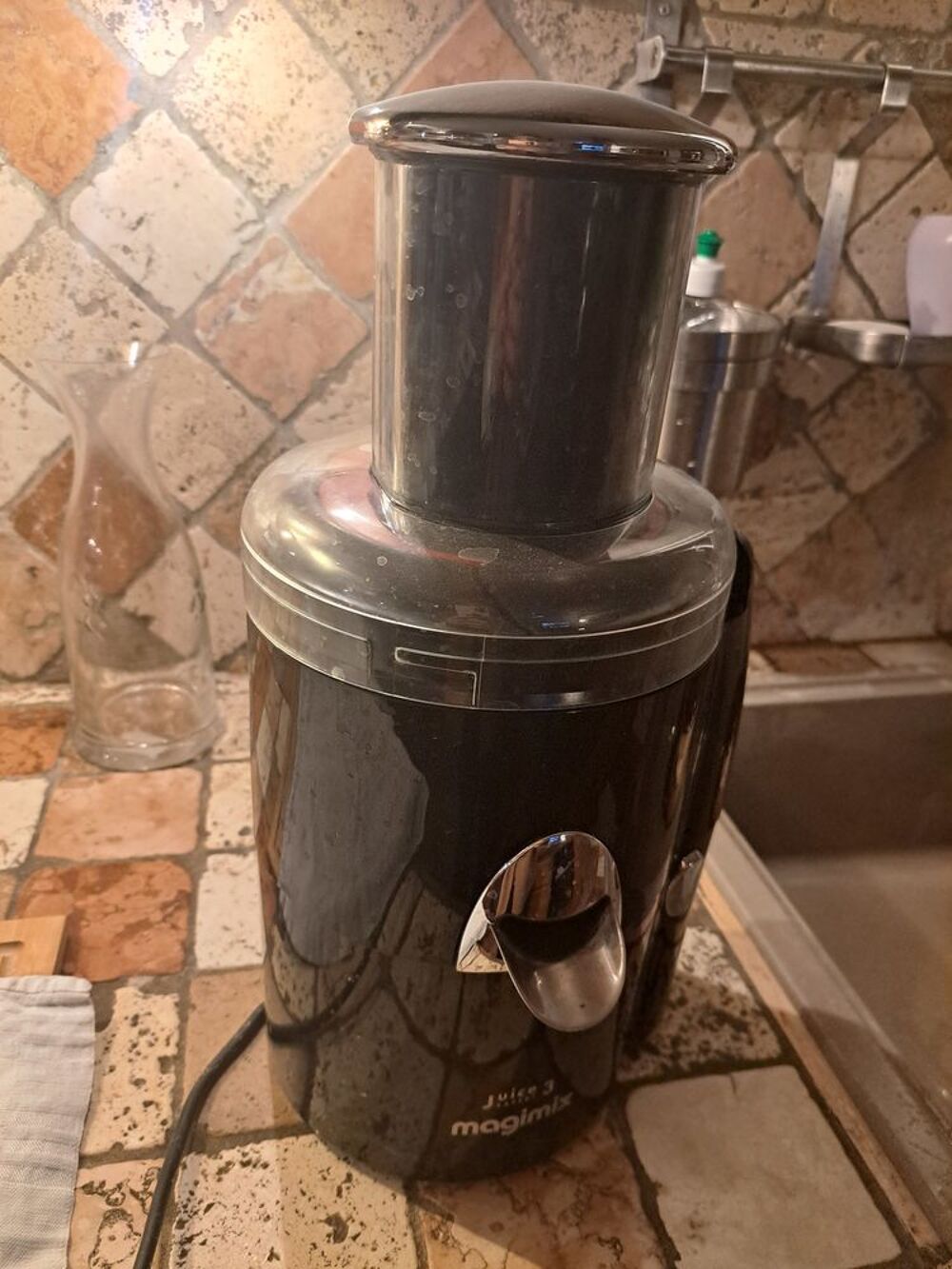 Extracteur de jus Magimix JUICE EXPERT 3 NOIR Electroménager