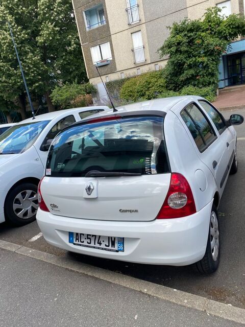 Renault clio ii I 1.5 dCi €" 2009 €"