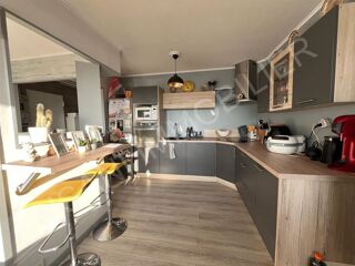  Appartement  vendre 4 pices 82 m