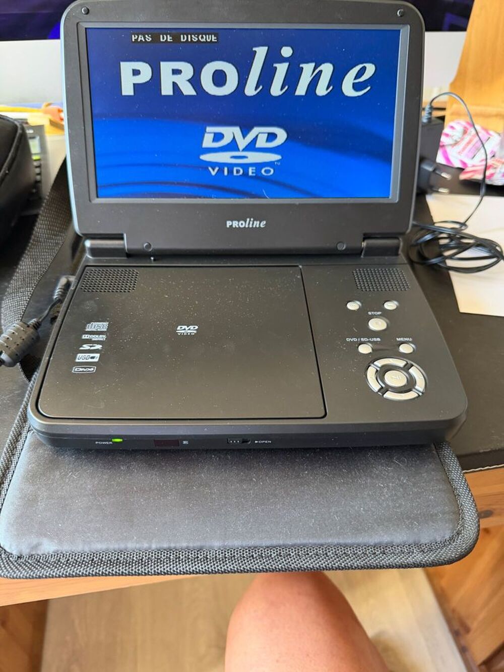 lecteur dvd portatif fonctionne tr&egrave;s bien Photos/Video/TV