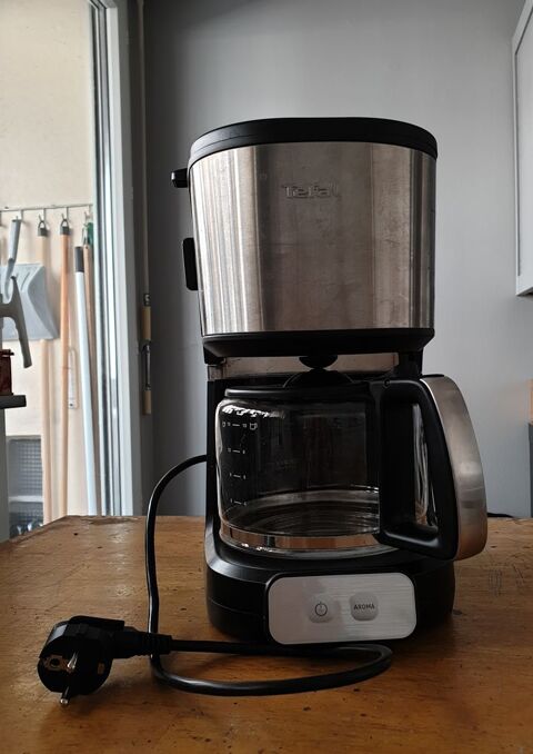 Cafetire Tefal Aroma Plus 1.25L, model CM 470 40 Aix-en-Provence (13)