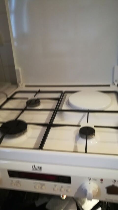 cause déménagement cuisinière faure 0 Louvigny (14)