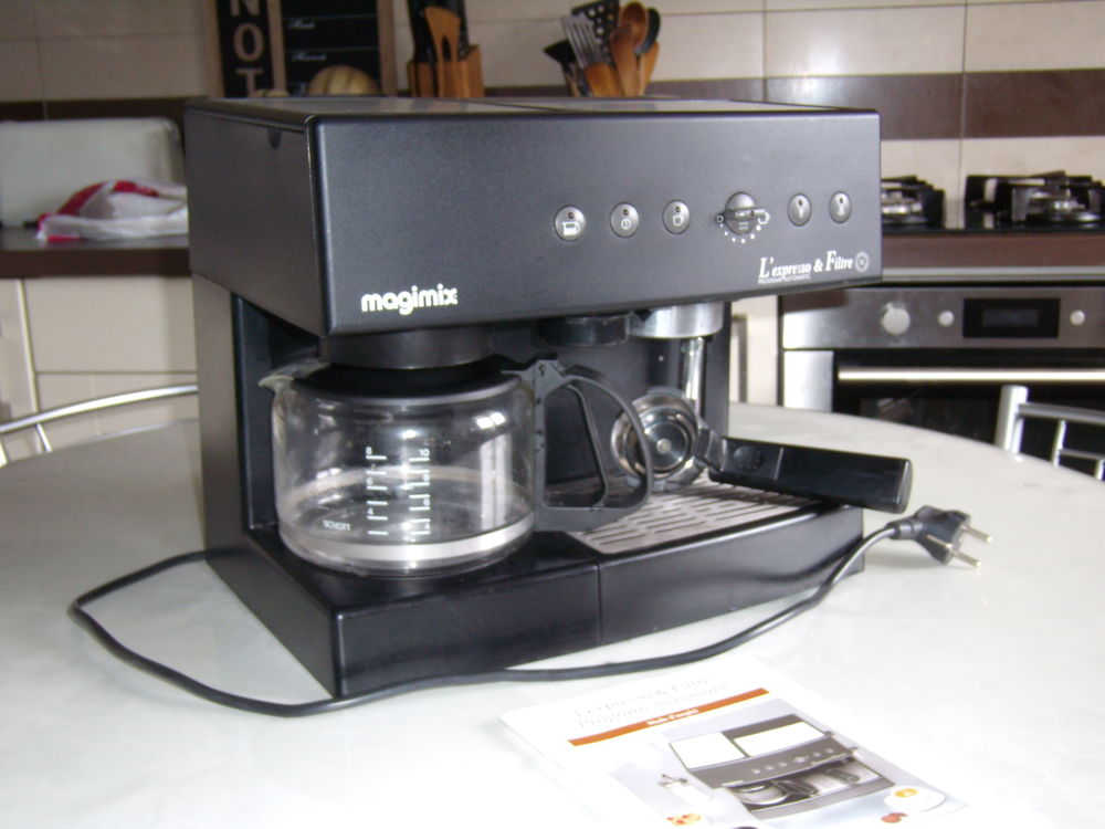 TRES BELLE CAFETIERE MAGIMIX EXPRESSO ET FILTRE Electrom�nager