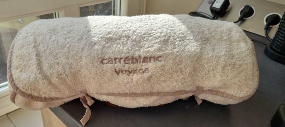 Ensemble Catre Blanc neuf . Lange et peignoir cr&egrave;me Vêtements