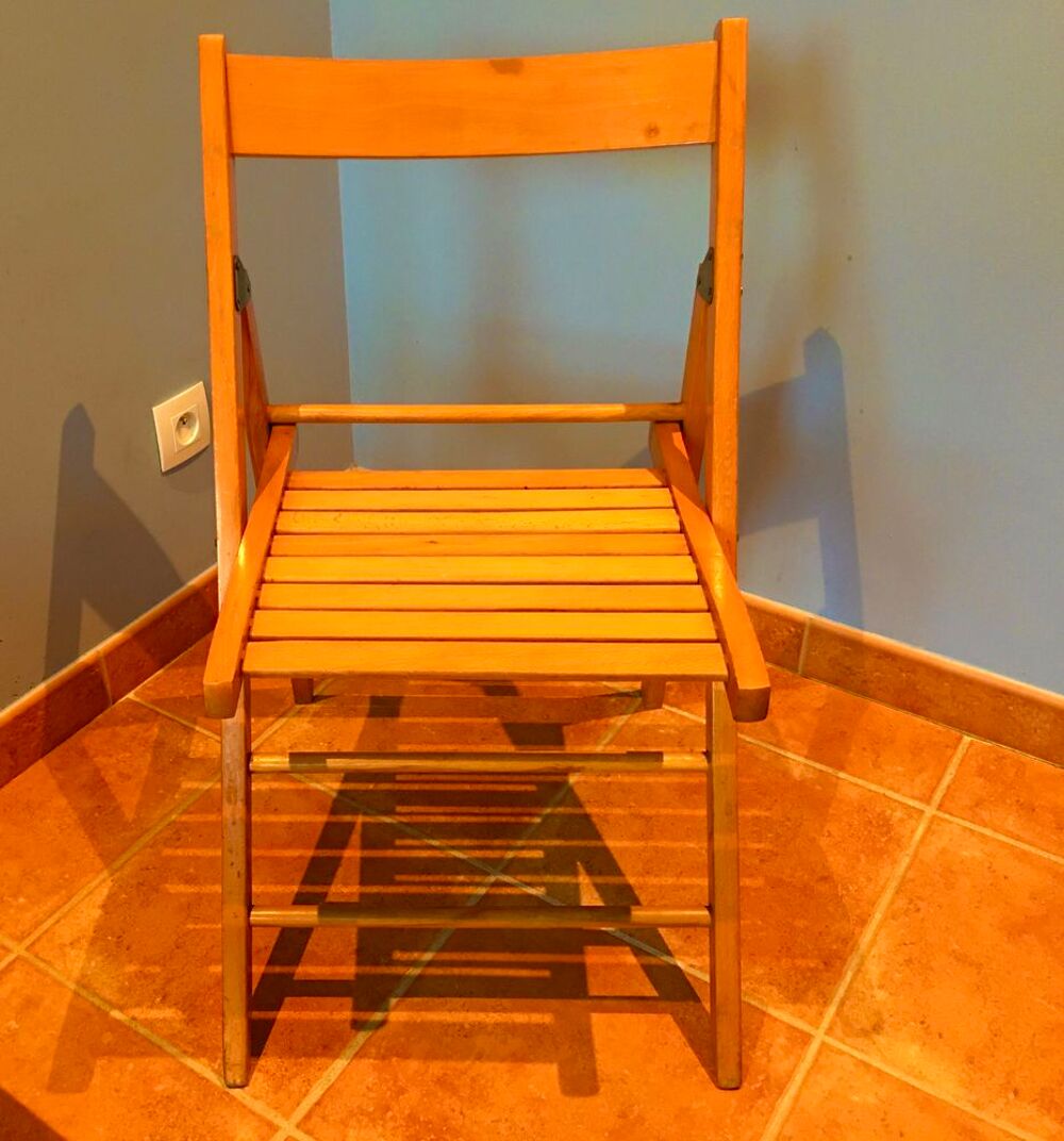 Chaise d'appoint moderniste vintage (1965), pliante, en bois Meubles