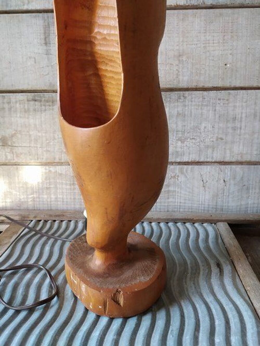 Lampe Sabot Sculpt&eacute; Bois Travail de Sabotier Art Populaire Décoration