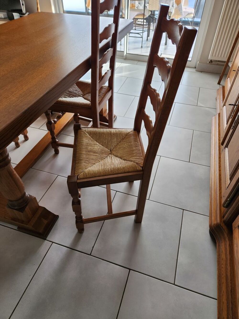 Salle &agrave; manger en ch&ecirc;ne Meubles