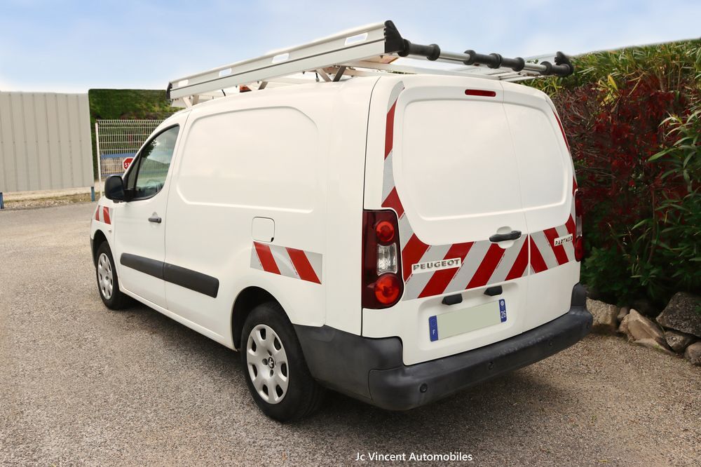 Partner PARTNER FOURGON LONG 1.6 BLUEHDI 100 S&S BVM5 PREMIUM 2018 occasion 26450 Cl&eacute;on-d'Andran
