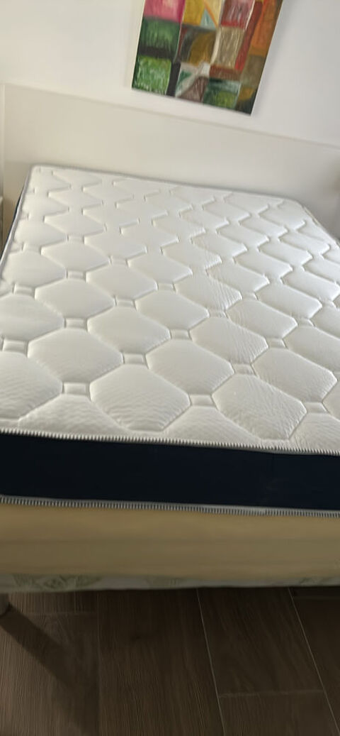 Neuf Matelas 140x200x20 marques Morphea 100 Veigy-Foncenex (74)