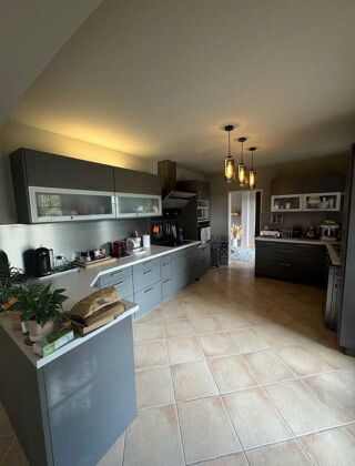  Maison � vendre 10 pi�ces 280 m�
