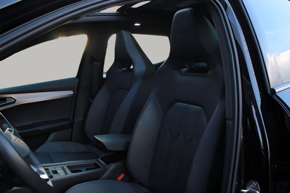 Formentor VZ e-Hybride 245 Toit Ouvrant Black &Eacute;dition 2022 occasion 33600 Pessac