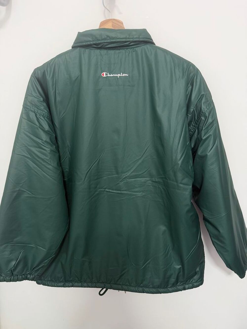 veste Champion taille M int&eacute;rieur polaire Vêtements
