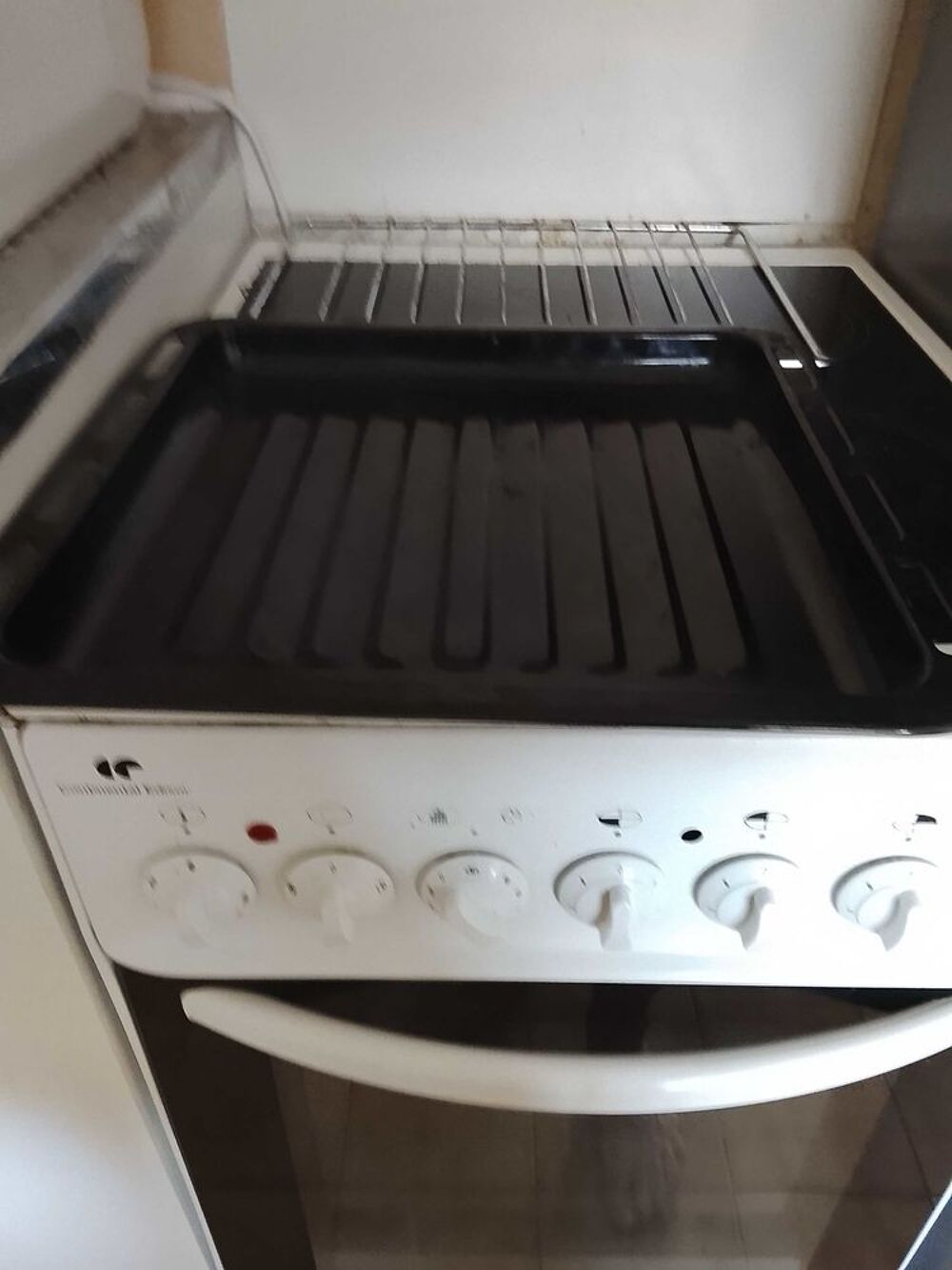 cuisini&egrave;re vitroc&eacute;ramique Electroménager