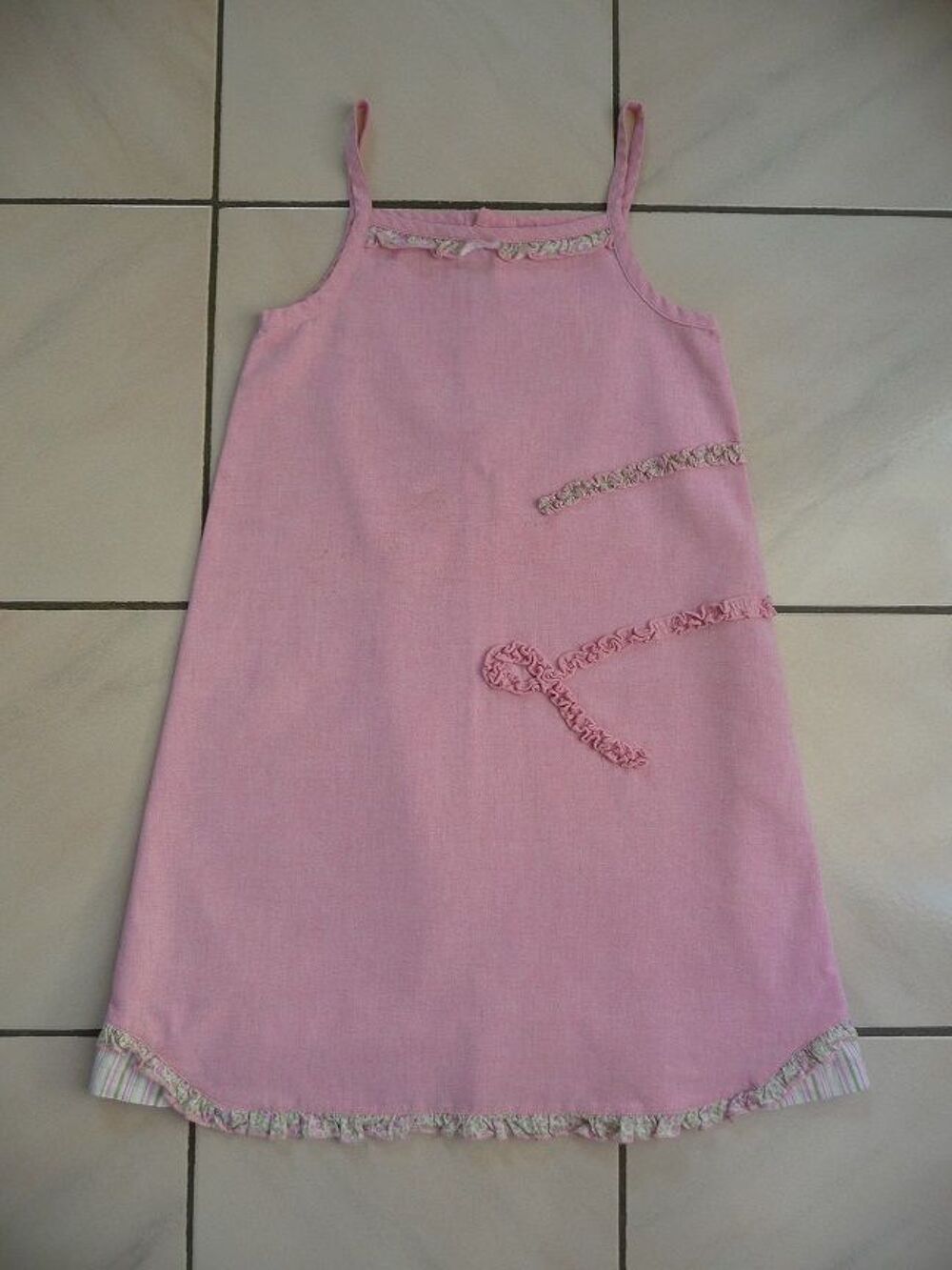 Robe bain de soleil rose chin&eacute; 10 ans Vêtements enfants