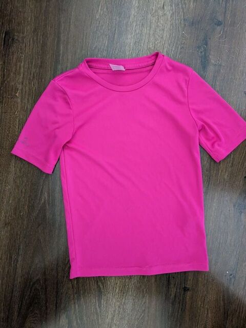 Tee shirt anti UV rose taille 6 ans Tribord 2 Aurillac (15)