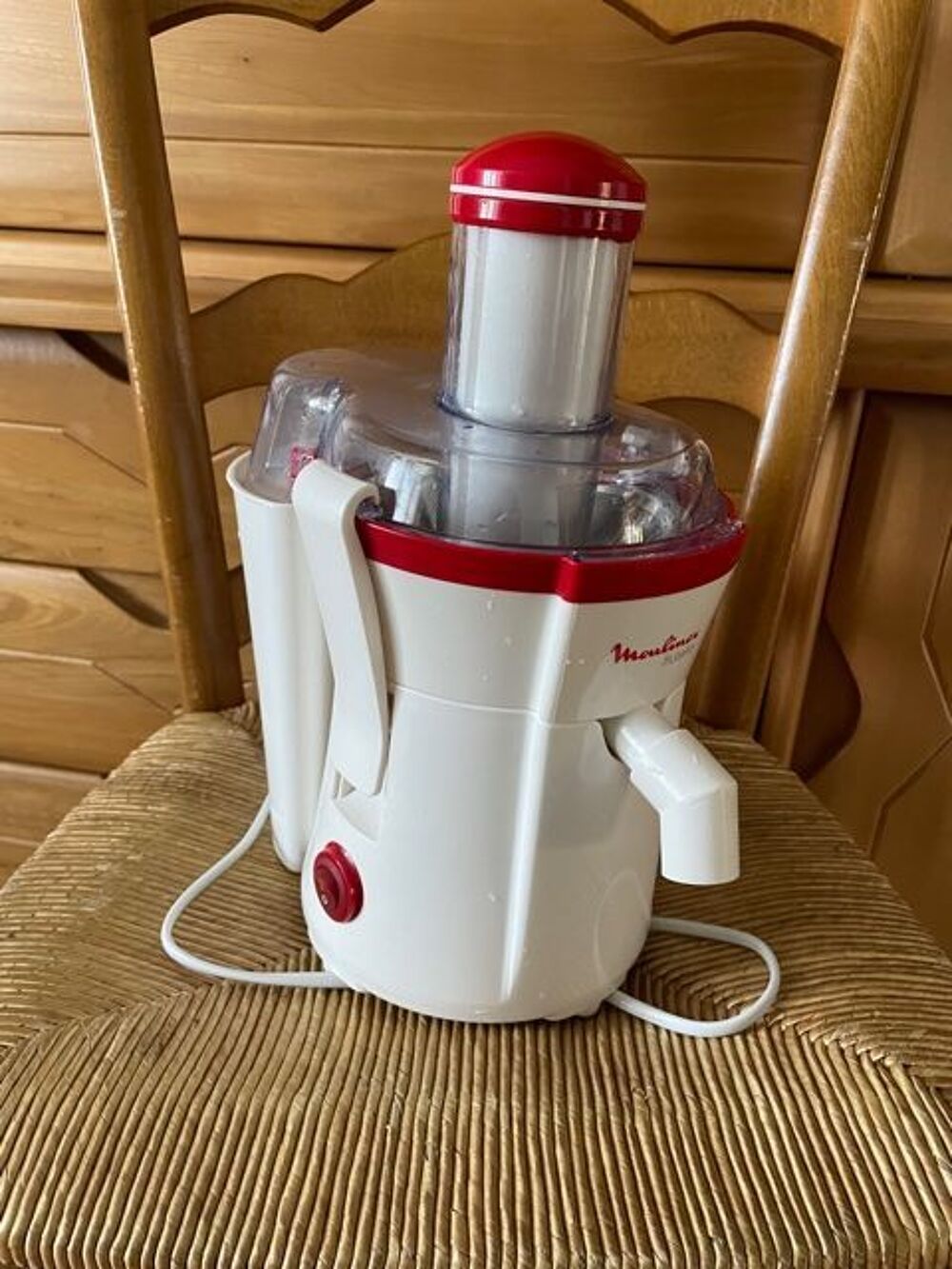 APPAREIL A JUS DE FRUITS Electroménager