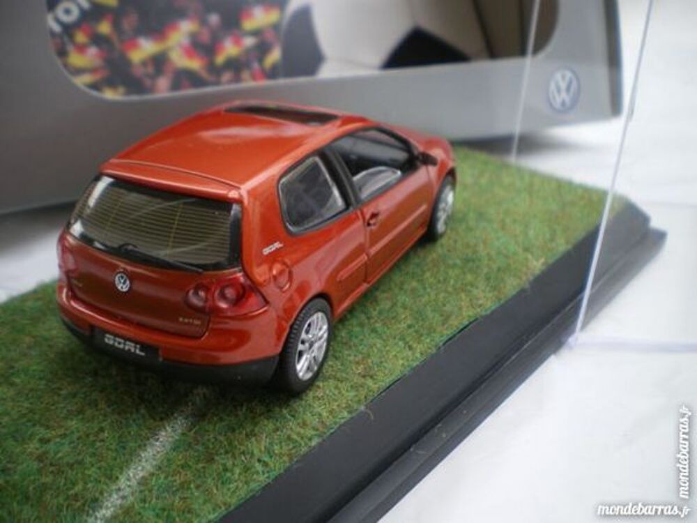 Vw Golf 5 Go for Goal 1/43 Schuco Neuf boite Jeux / jouets