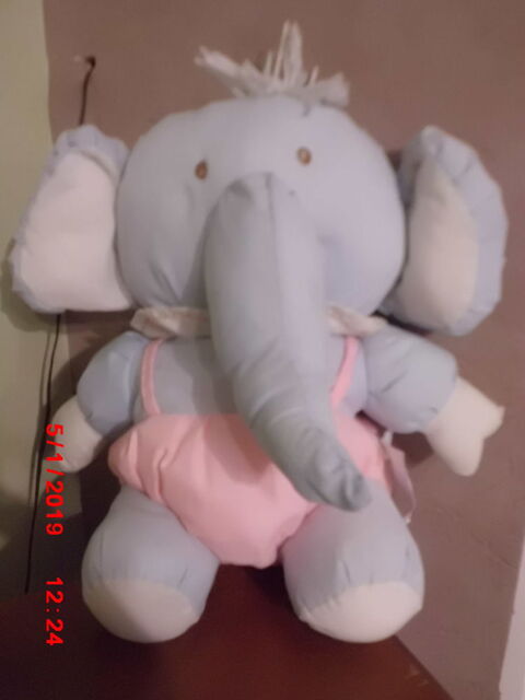 ELEPHANT BLEU ET ROSE SANDY 19 Oignies (62)