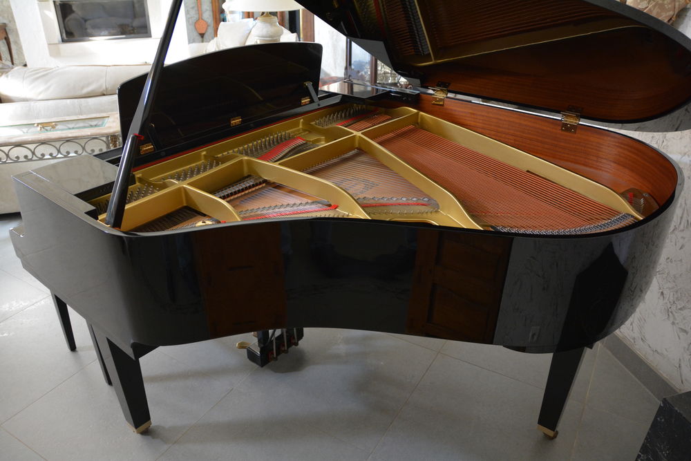 Piano Yamaha 1/4 de queue noir GH1 Baby Grand Instruments de musique