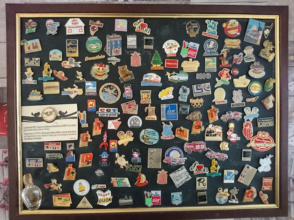 tableau de Pin's Décoration