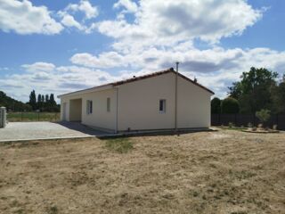 Maison à louer 4 pièces 130 m²