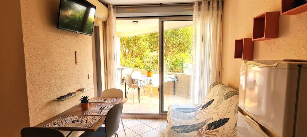   Bel Appartement en Résidence, Piscine et 300 m. de la mer. Languedoc-Roussillon, St Cyprien Plage (66750)