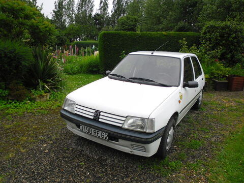 Peugeot 205 1.1i Sacré Numéro 1996 occasion La Couture 62136