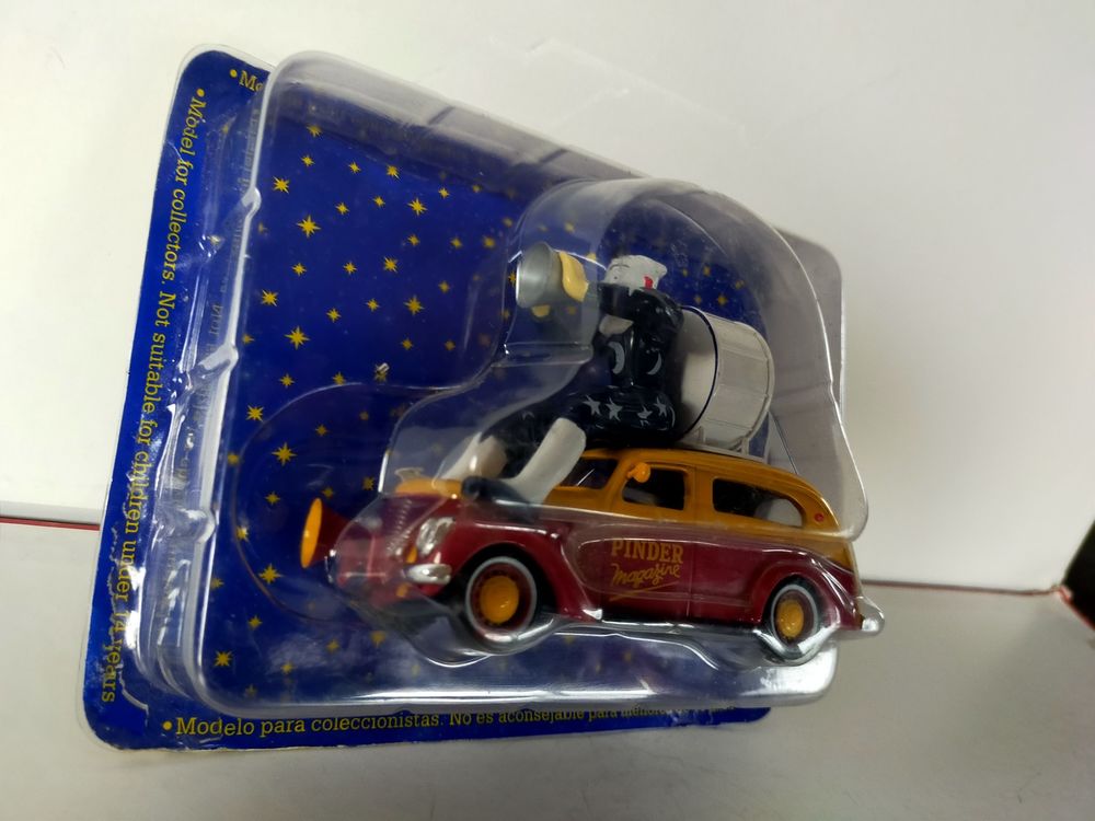 miniature avec clown sur MatFord V8 F Pinder
